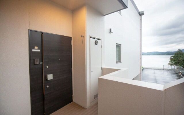 LaLacourt Seaside YAGAJI 2D