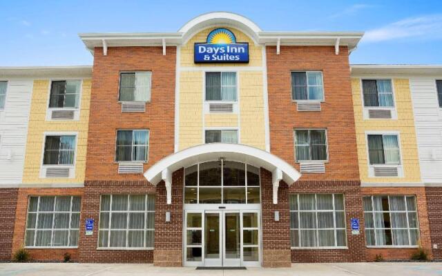 Days Inn & Suites Caldwell