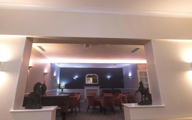 Norfolk Hotel