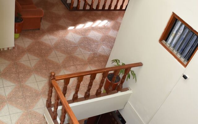 Hostal Sun Palace Inn