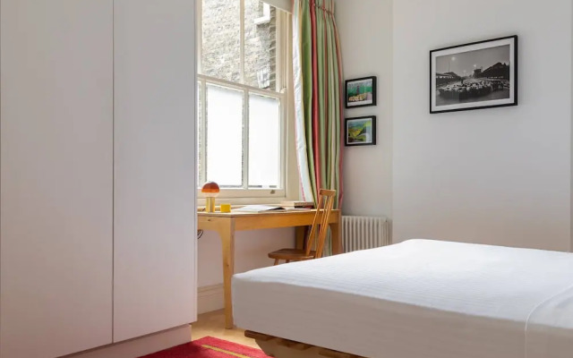 Bury Place by Onefinestay