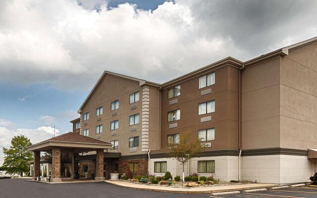 Comfort Inn & Suites Copley Akron