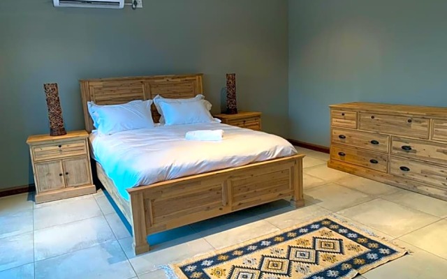 42@ Ditholo Game Lodge