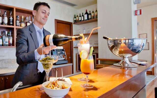 B&B HOTEL Imperia Rossini al Teatro