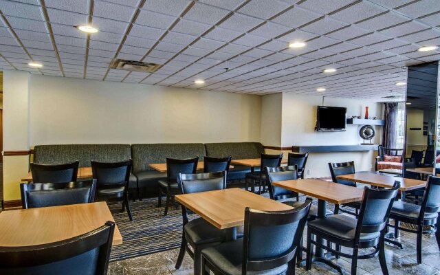 Quality Inn & Suites I-81 Exit 7