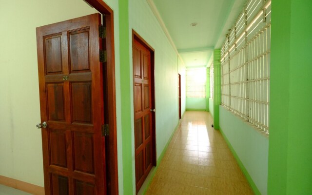 Baansetthanan Apartment
