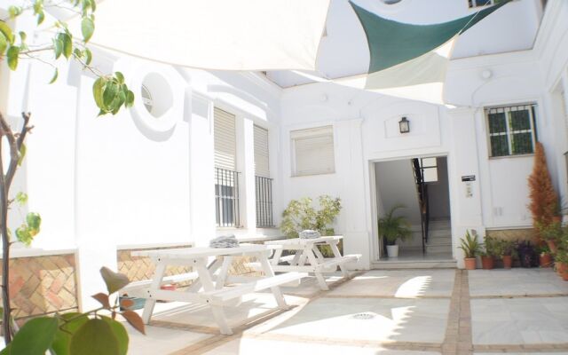 El Baobab Hostel