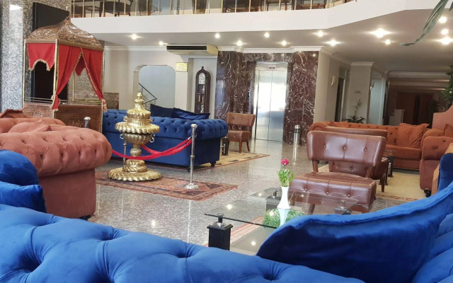 Grand Isias Hotel