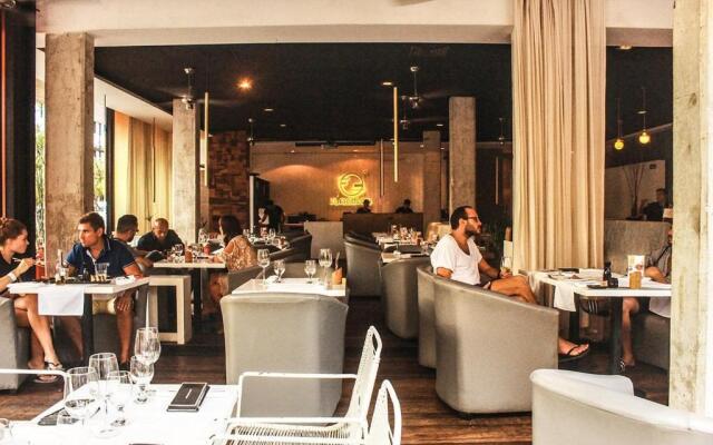 Be Playa Hotel Boutique & Rooftop Bar