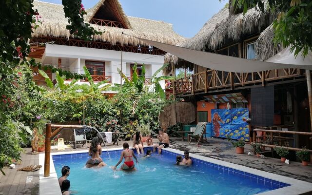La Natura Hostel & Pool