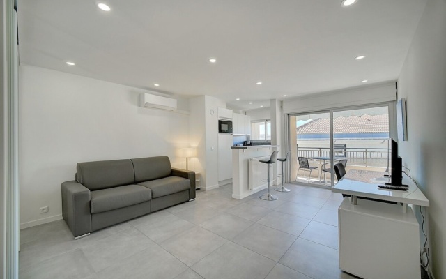 Ref 349433 in Cannes