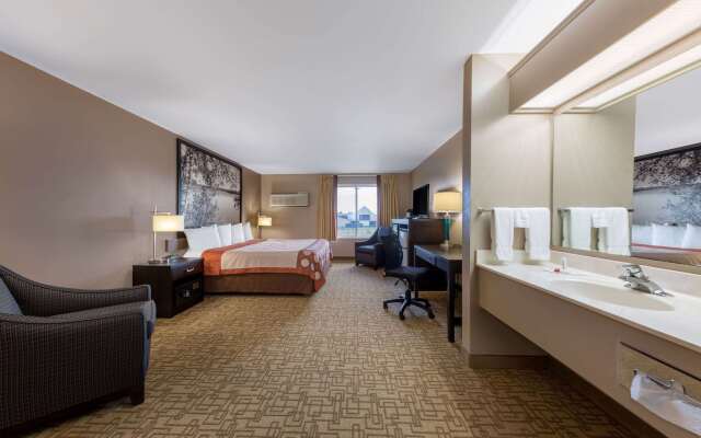 Super 8 by Wyndham Jackson MN