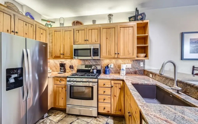 8712 Ski Tip Townhomes 3 Bedroom Townhouse