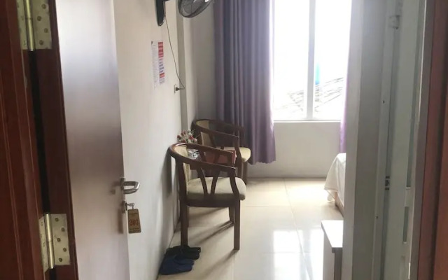 Huy Hoang Airport Hotel