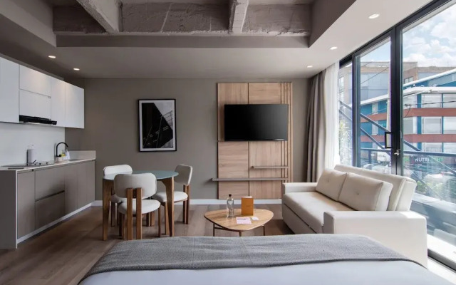 w Radiant 2BR w/ Marvelous Deco in Unicentro