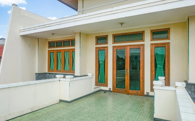 RedDoorz near XT Square Yogyakarta