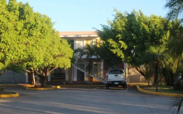 Aparthotel Villas de la Roca