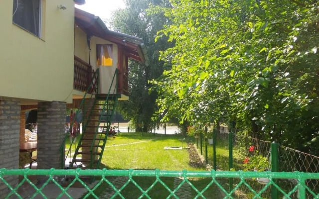 Tiszavirág Vendégház