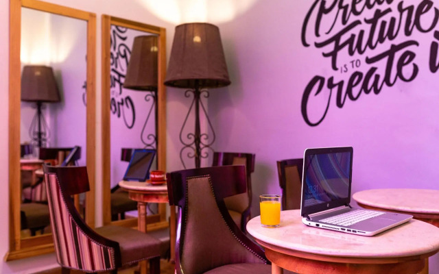 Mala Vecindad Beer Hotel