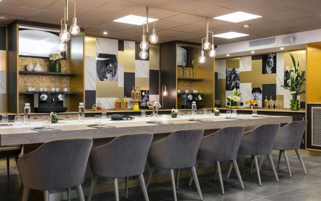 Niepce Paris Hotel, Curio Collection by Hilton