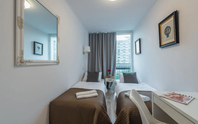 UNIT Short Rent Apartment by Warsaw Metro Station