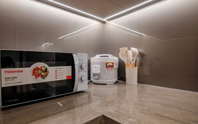 Le Places The Luxury MarQ Saigon Apartment