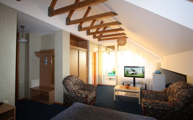 VVV Hotel