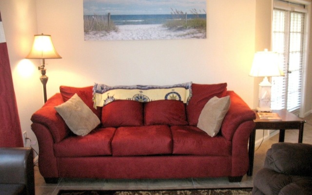 Colony Club U7 condo