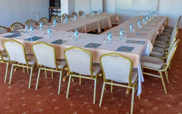 Kaya Greenpark Hotel