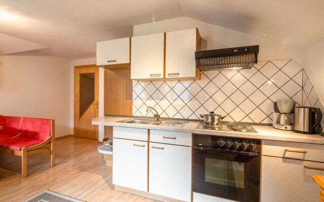 Mountain View Apartment in Strengen near Ski Bus