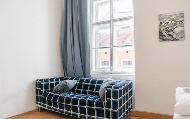 Central 3BR Shared Apartment - Bookable in Lockdown