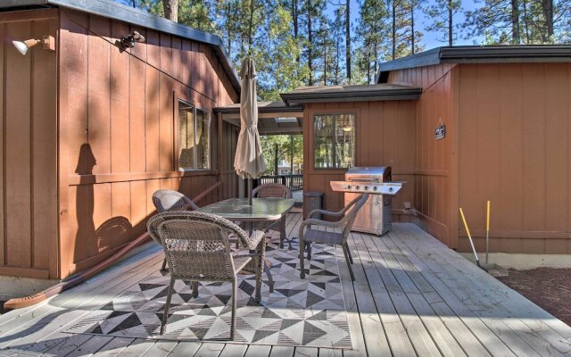 Fireplace, Deck & Grill: Pinetop Cabin Rental!