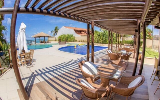 Cobertura Beira-Mar c/ Piscina Privativa – Barra Bali 417