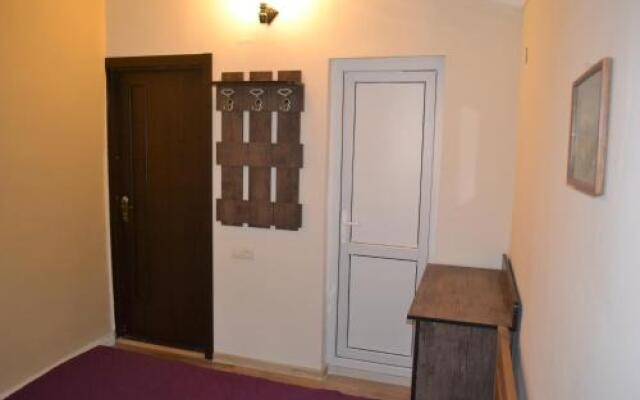 Riverside Hostel Borjomi