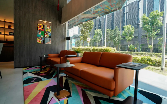 ST Signature Bugis Middle