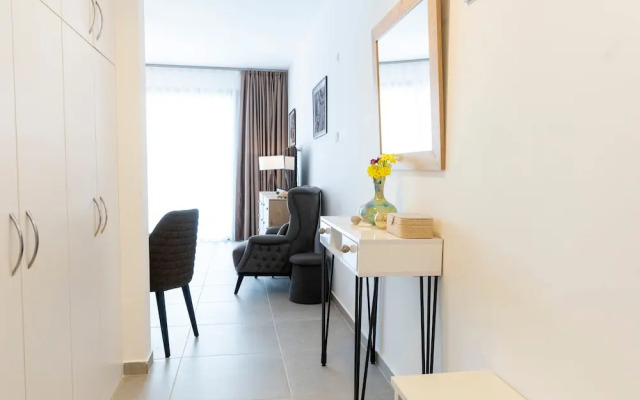 Bright and Lovely Furnished Studio Apartment