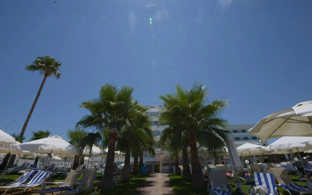 Silver Sands Beach Hotel