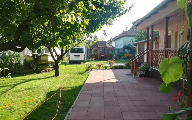 Tiszavirág Apartmanház