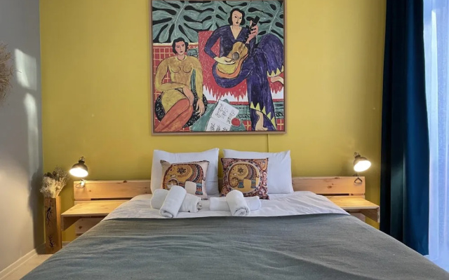 Bohemian Flat in Nisantasi With Central Location