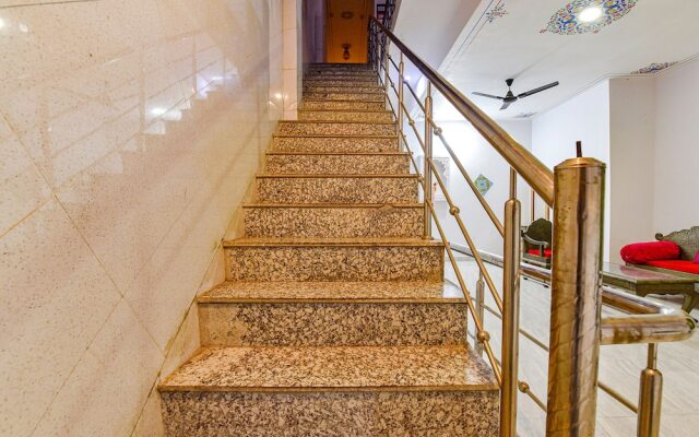 Fabhotel Prime Vallabh Villas