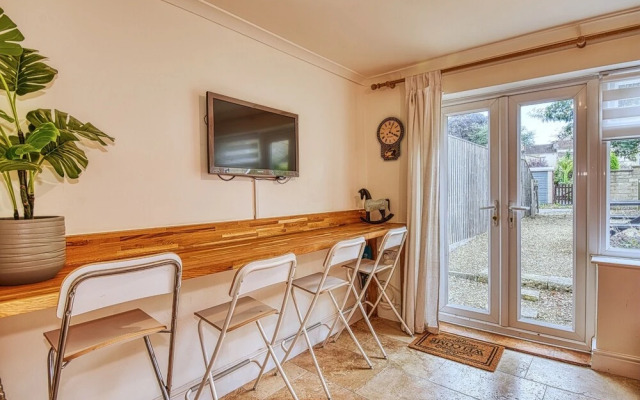 Ghar Homes - Bath Large Family Home