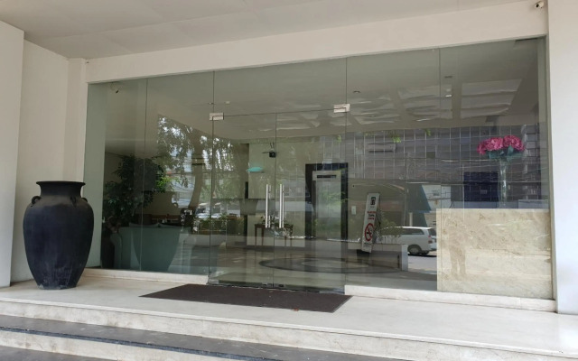N3 Hotel Zainul Arifin