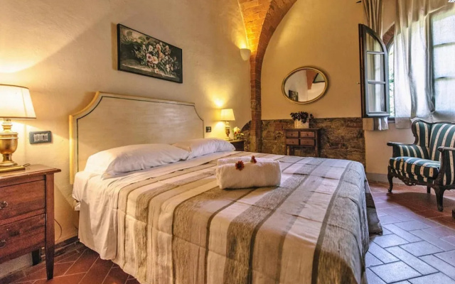 Apartment in Santo Pietro Belvedere With Pool-formerly TUI Ferienhaus