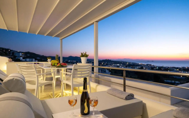 Panos Luxury Suite