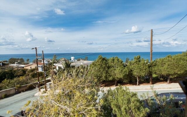 Stunning and Relaxing 3-bed House in Pomos