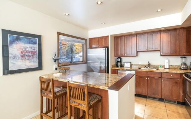 Pay Day Condominiums