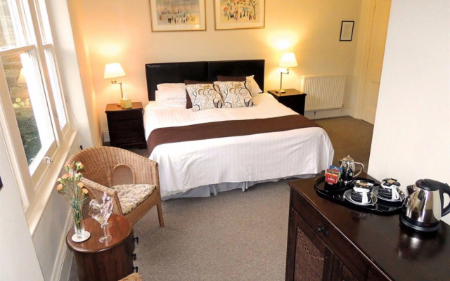 Woodlands Guest House