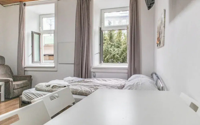 1BR Apt by Danube Millennium Mall