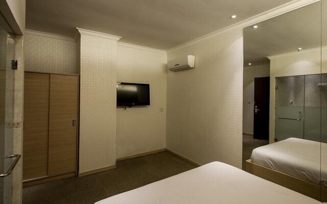 Hins Hotel