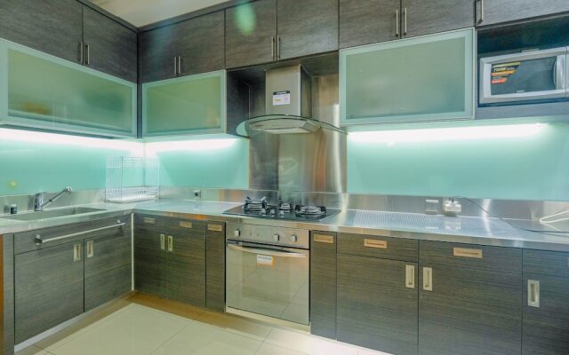 Premium 3BR Hampton's Park Apartment By Travelio